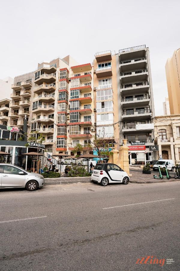 Scenic Seafront Duplex Apartment In Sliema Exteriör bild